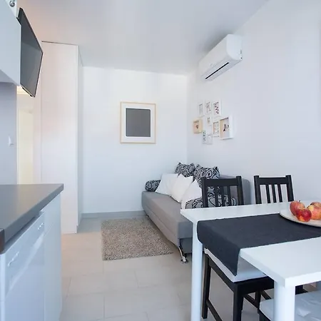 Πανσιόν Mazuth Banjol