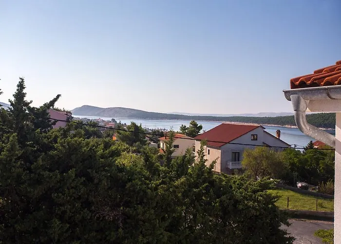 Guest house Mazuth Banjol